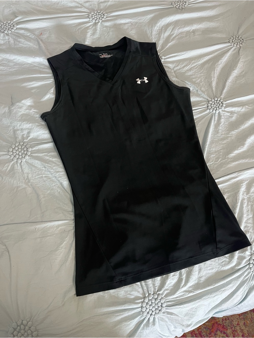Under Armour Women’s Black Sleeveless Athletic Tank Top - compresssion style